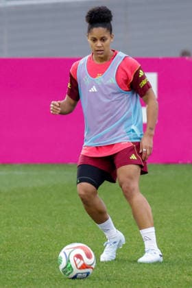 24.02.2026, xgrfx, Fussball DFB-Medientermine, Deutsche Frauennationalmannschaft - Training v.l. Shekeira Martinez (Deutsche Frauennationalmannschaft) (DFL DFB REGULATIONS PROHIBIT ANY USE OF PHOTOGRAPHS as IMAGE SEQUENCES and or QUASI-VIDEO) Frankfurt am Main