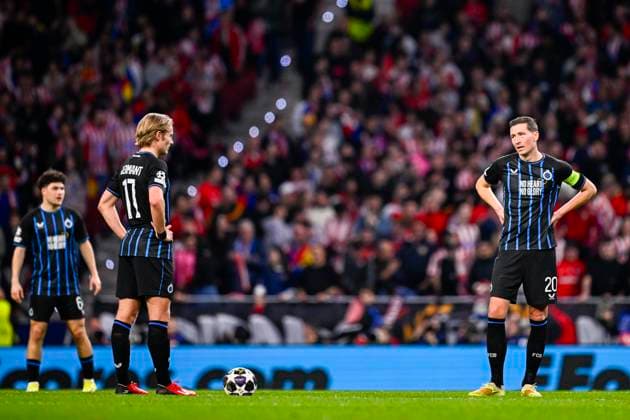 Atletico de Madrid v Club Brugge - UEFA Champions League MADRID, SPAIN - FEBRUARY 24 : Vermant Romeo forward of Club Brugge, Vanaken Hans midfielder of Club Brugge dejected after an opponent s goal (3-1) during the UEFA Champions League 2025 26 knockout phase play-off match second leg between Atletico de Madrid and Club Brugge on February 24, 2026 in Madrid, Spain, 24 02 2026 Madrid Spain  Copyright: xTomasxSiskx