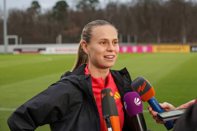 24.02.2026, xgrfx, Fussball DFB-Medientermine, Deutsche Frauennationalmannschaft - Training v.l. Klara Bühl im Interview (Deutsche Frauennationalmannschaft) (DFL DFB REGULATIONS PROHIBIT ANY USE OF PHOTOGRAPHS as IMAGE SEQUENCES and or QUASI-VIDEO) Frankfurt am Main