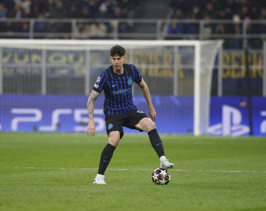 Alessandro Bastoni of FC Inter during the Uefa Champions League, second leg play-off, season 2025 2026, football match between, FC Internazionale Milano v Fotballklubben Bodo Glimt on 24 February 2026 at â?? Giuseppe Meazza Stadium, San Siro, Milan, Italy Photo Nderim Kaceli  Copyright: xNderimxKaceli IPAxSportx xipa-agency.netx xx IPA_71977845 IPA_Agency_IPA71977845