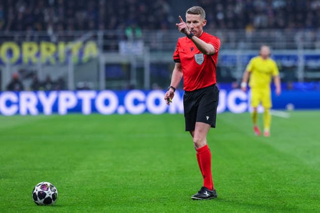 FC Internazionale vs FK Bodo Glimt - UEFA Champions League 2025 26 League Knockout Play-off Second Leg - 24 02 2026 Referee Alejandro Hernandez seen in action during UEFA Champions League 2025 26 League Knockout Play-off Second Leg football match between FC Internazionale and FK Bodo Glimt at San Siro Stadium in Milan Copyright: xBEAUTIFULxSPORTS Carabellix