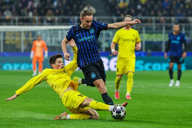 Davide Frattesi of FC Internazionale seen in action during UEFA Champions League 2025 26 League Knockout Play-off Second Leg football match between FC Internazionale and FK Bodo Glimt at San Siro Stadium in Milan  Copyright: xFabrizioxCarabelli IPAxSportx xipa-agency.netx xx IPA_71977918 IPA_Agency_IPA71977918