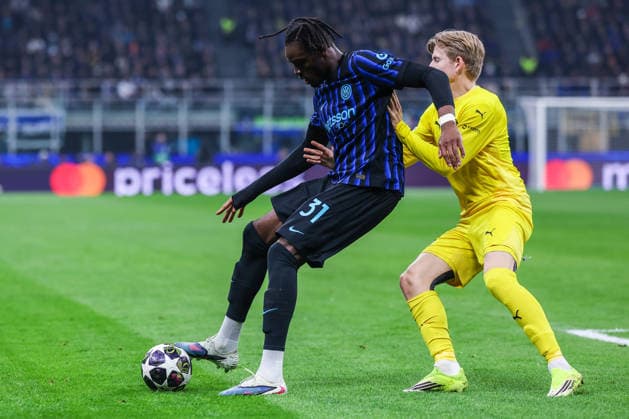 Yann Aurel Ludger Bissek of FC Internazionale seen in action during UEFA Champions League 2025 26 League Knockout Play-off Second Leg football match between FC Internazionale and FK Bodo Glimt at San Siro Stadium in Milan  Copyright: xFabrizioxCarabelli IPAxSportx xipa-agency.netx xx IPA_71978092 IPA_Agency_IPA71978092