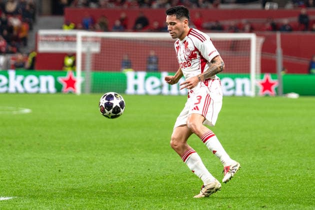 UEFA Champions League 2025 2026 Bayer 04 Leverkusen vs. Olympiakos Piräus, Play-Offs Rückrunde, Dienstag, 23.02.2026 BayArena (Nordrhein-Westfalen, Deutschland) Francisco Ortega (Olympiakos Piräus, 3) Copyright: xCelinaxLeiersx