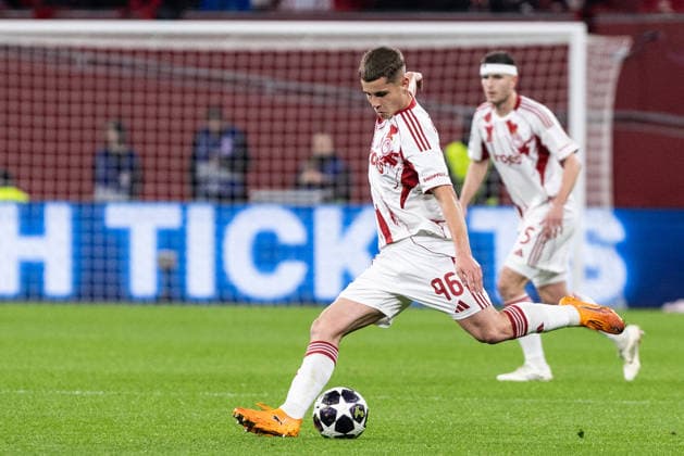 UEFA Champions League: Bayer 04 Leverkusen - Olympiacos FC; 24.02.2026 Christos Mouzakitis (Olympiacos FC, 96) UEFA Champions League: Bayer 04 Leverkusen - Olympiacos FC; BayArena, Leverkusen; 24.02.2026 Copyright: xBEAUTIFULxSPORTS Buriakovx