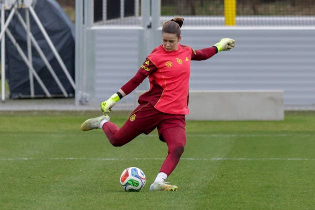 24.02.2026, xgrfx, Fussball DFB-Medientermine, Deutsche Frauennationalmannschaft - Training v.l. Stina Johannes (Deutsche Frauennationalmannschaft) (DFL DFB REGULATIONS PROHIBIT ANY USE OF PHOTOGRAPHS as IMAGE SEQUENCES and or QUASI-VIDEO) Frankfurt am Main