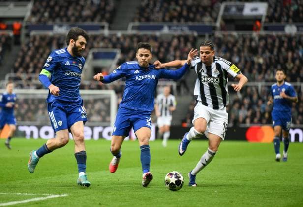 William Osula of Newcastle United (right) fends off Mathues Silva of Qarabag Newcastle United v Qarabag, UEFA Champions League, Knockout Round Play-Offs, Second Leg, Football, St James Park, Newcastle, UK - 24 Feb 2026Newcastle St James Park Azerbaijan EDITORIAL USE ONLY No use with unauthorised audio, video, data, fixture lists, club league logos or live services. Online in-match use limited to 120 images, no video emulation. No use in betting, games or single club league player publications. Copyright: xRichardxLee Shutterstockx 16693044ay