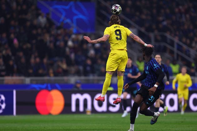 Kasper Hogh (FK Bodo Glimt) controls the ball, UEFA Champions League 2025 26 League Play-off second leg, FC Internazionale Milano v FK Bodo Glimt, Stadio Giuseppe Meazza (San Siro), February 24, 2026, Milan, Italy.