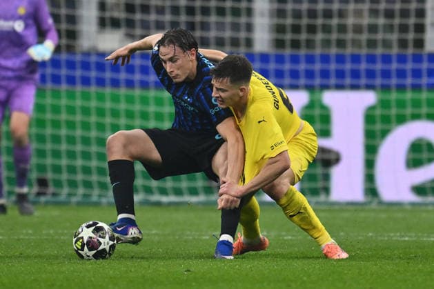 Francesco Pio Esposito of F.C. Inter and Jostein Gundersen of FK Bodo Glimt are in action during the UEFA Champions League 2025 26 League Knockout Play-off Second Leg match between F.C. Inter and FK Bodo Glimt at the San Siro Stadium on February 24, 2026 in Milan, Italy.  Copyright: xDomenicoxCippitelli IPAxSportx xipa-agency.netx xx IPA_71978913 IPA_Agency_IPA71978913