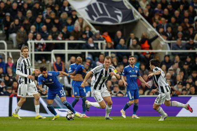 Newcastle United v FK QARABAG, Champions League Camilo Duran of Qarabag FK comes away with the ball during the Champions League match between Newcastle United and FK QARABAG at St. James s Park, Newcastle, UK on 24 February 2026. Newcastle St. James s Park Tyne and Wear UK Editorial use only , Copyright: xCraigxCowanx PSI-23795-0075