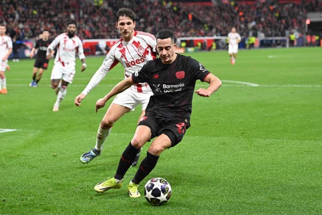 Lucas VAZQUEZ (LEV) Aktion, Zweikampf, Fussball Champions League, Play Offs, Bayer 04 Leverkusen (LEV) - Olympiakos Piraeus (PI) am 24.02.2026 in Leverkusen Deutschland. UEFA regulations prohibit any use of photographs as image sequences and or quasi-video Â
