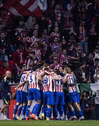MADRID, SPAIN - FEBRUARY 24: Atletico players celebrate a goal during the UEFA Champions League 2025 26 match between Atletico de Madrid and Club Brugge at the Metropolitano Stadium in Madrid, Spain (Photo by Ricardo Nogueira Sports Press Photo) Copyright: xPedroxLoureiro SportsxPressxPhotx Sportspressphoto_SPR97305