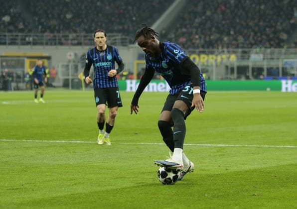 Yann Bisseck of FC Inter during the Uefa Champions League, second leg play-off, season 2025-2026, football match between, FC Internazionale Milano v Fotballklubben Bodo Glimt on 24 February 2026 at â?? Giuseppe Meazza Stadium, San Siro, Milan, Italy Photo Nderim Kaceli  Copyright: xNderimxKaceli IPAxSportx xipa-agency.netx xx IPA_71979345 IPA_Agency_IPA71979345