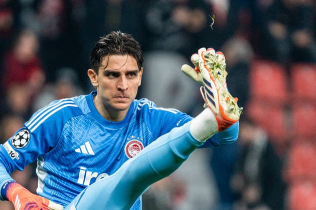 UEFA Champions League 2025 2026 Bayer 04 Leverkusen vs. Olympiakos Piräus, Play-Offs Rückrunde, Dienstag, 23.02.2026 BayArena (Nordrhein-Westfalen, Deutschland) Konstantinos Tzolakis (Olympiakos Piräus, 88) Copyright: xCelinaxLeiersx