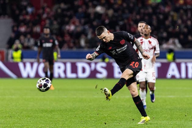 UEFA Champions League: Bayer 04 Leverkusen - Olympiacos FC; 24.02.2026 Alejandro Grimaldo (Bayer 04 Leverkusen, 20) UEFA Champions League: Bayer 04 Leverkusen - Olympiacos FC; BayArena, Leverkusen; 24.02.2026 Copyright: xBEAUTIFULxSPORTS Buriakovx