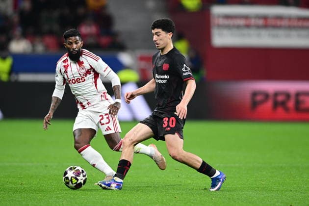 UEFA Champions League - Bayer 04 Leverkusen vs Olympiacos FC -Rodinei of Olympiacos FC in action against Ibrahim Maza of Bayer 04 Leverkusen during the UEFA Champions League Play-Offs 2nd leg soccer match between Bayer 04 Leverkusen and Olympiacos FC in BayArena, Leverkusen, Germany, on 24 February 2026. IMAGO ONE INCH PRODUCTIONS LEVERKUSEN GERMANY Copyright: xONExINCHxPRODUCTIONSx 6868519
