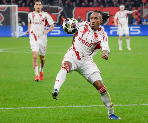 Gelson Martins (Piraeus 10) Aktion . Einzelbild . Freisteller . 24.02.2026 Fussball Champions League, Bayer Leverkusen vs Olympiakos Piraeus, BayArena, Leverkusen,