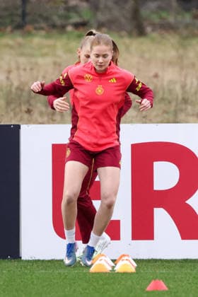 Frankfurt am Main, Deutschland 24. Februar 2026: Vorbereitung auf das Frauen WM-Qualifikationsspiel Deutschland vs. Slovenien - Training Im Bild: Sjoeke Nüsken Nuesken (Deutschland) Copyright: HMBxMedia MadeleinexFantini