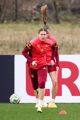 Frankfurt am Main, Deutschland 24. Februar 2026: Vorbereitung auf das Frauen WM-Qualifikationsspiel Deutschland vs. Slovenien - Training Im Bild: v.li. Larissa Mühlhaus Muehlhaus (Deutschland) Copyright: HMBxMedia MadeleinexFantini