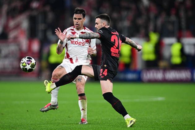 UEFA Champions League - Bayer 04 Leverkusen vs Olympiacos FC - Dani Garcia of Olympiacos FC in action against Aleix Garcia of Bayer 04 Leverkusen during the UEFA Champions League Play-Offs 2nd leg soccer match between Bayer 04 Leverkusen and Olympiacos FC in BayArena, Leverkusen, Germany, on 24 February 2026. IMAGO ONE INCH PRODUCTIONS LEVERKUSEN GERMANY Copyright: xONExINCHxPRODUCTIONSx 6868566