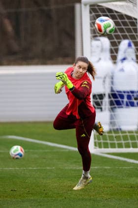 Frankfurt am Main, Deutschland 24. Februar 2026: Vorbereitung auf das Frauen WM-Qualifikationsspiel Deutschland vs. Slovenien - Training Im Bild: Torhüterin Stina Johannes (Deutschland) beim Training in Frankfurt Copyright: HMBxMedia MadeleinexFantini