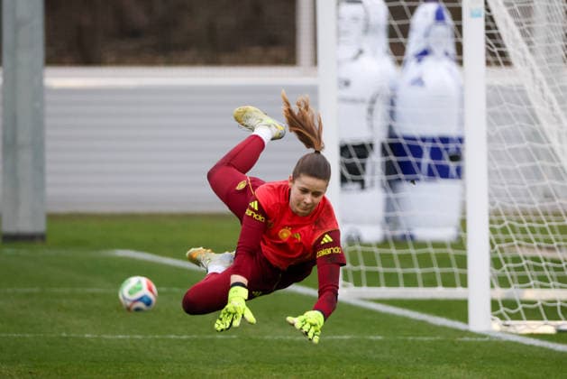 Frankfurt am Main, Deutschland 24. Februar 2026: Vorbereitung auf das Frauen WM-Qualifikationsspiel Deutschland vs. Slovenien - Training Im Bild: Torhüterin Stina Johannes (Deutschland) beim Training in Frankfurt Copyright: HMBxMedia MadeleinexFantini