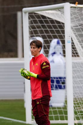 Frankfurt am Main, Deutschland 24. Februar 2026: Vorbereitung auf das Frauen WM-Qualifikationsspiel Deutschland vs. Slovenien - Training Im Bild: Torhüterin Ann-Katrin Berger (Deutschland) beim Training in Frankfurt Copyright: HMBxMedia MadeleinexFantini