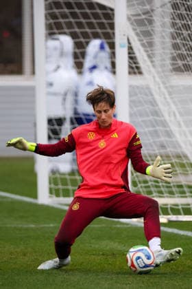 Frankfurt am Main, Deutschland 24. Februar 2026: Vorbereitung auf das Frauen WM-Qualifikationsspiel Deutschland vs. Slovenien - Training Im Bild: Torhüterin Ann-Katrin Berger (Deutschland) beim Training in Frankfurt Copyright: HMBxMedia MadeleinexFantini