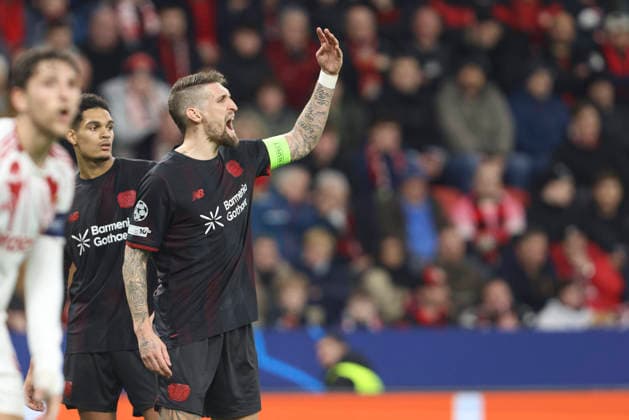 Robert Andrich (Bayer 04 Leverkusen) gestures during the UEFA Champions League 2025 26 League Knockout Play-off Second Leg match between Bayer 04 Leverkusen and Olympiacos FC at BayArena on February 24, 2026 in Leverkusen, Germany. (Photo by Oliver Kaelke DeFodi Images) -