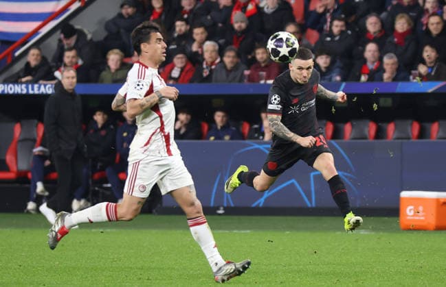 v.l. Dani Garcia (Olympiakos Piraeus 14), Aleix Garcia (Bayer Leverkusen, 24) GER, Bayer 04 Leverkusen vs. Olympiakos Piraeus, Fussball, Champions League, Play-offs, Rueckspiel, Spielzeit 2025 2026, 24.02.2026 GER, Bayer 04 Leverkusen vs. Olympiakos Piraeus, Fussball, Champions League, Play-offs, Rueckspiel, Spielzeit 2025 2026, 24.02.2026 Leverkusen Copyright: xEibner-Pressefotox xThomasxStoecx EP_TSR