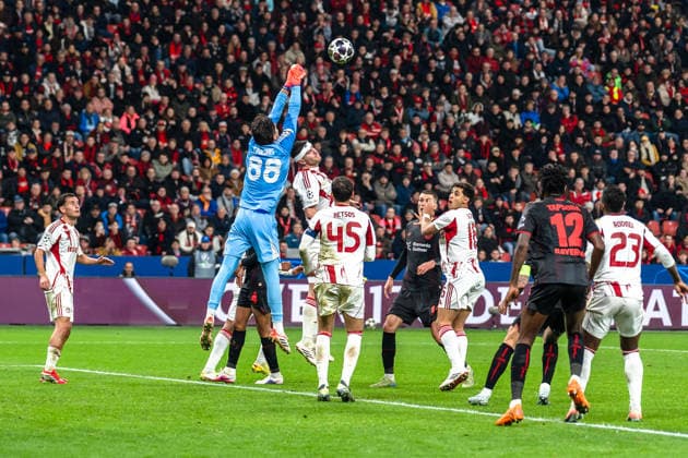 UEFA Champions League 2025 2026 Bayer 04 Leverkusen vs. Olympiakos Piräus, Play-Offs Rückrunde, Dienstag, 23.02.2026 BayArena (Nordrhein-Westfalen, Deutschland) Konstantinos Tzolakis (Olympiakos Piräus, 88) Copyright: xCelinaxLeiersx