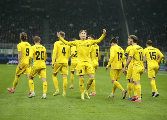 CALCIO - UEFA Champions League - Inter - FC Internazionale vs FK Bodo Glimt Jens Petter Hauge of FK Bodo Glimt celebrating with team mates after a goal during the Uefa Champions League, second leg play-off, season 2025-2026, football match between, FC Internazionale Milano v Fotballklubben Bodo Glimt on 24 February 2026 at â?? Giuseppe Meazza Stadium, San Siro, Milan, Italy Photo Nderim Kaceli Milan Italy  Copyright: xIPAxSport ABACAx
