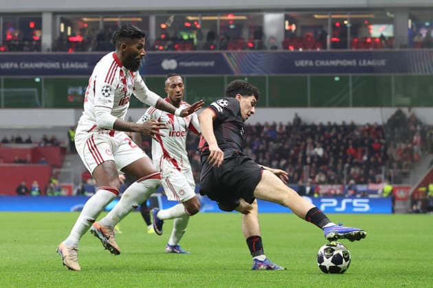 Rodinei (Olympiacos FC) und Ibrahim Maza (Bayer 04 Leverkusen) battle for the ball during the UEFA Champions League 2025 26 League Knockout Play-off Second Leg match between Bayer 04 Leverkusen and Olympiacos FC at BayArena on February 24, 2026 in Leverkusen, Germany. (Photo by Oliver Kaelke DeFodi Images) -