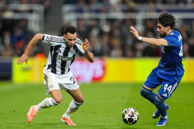 Newcastle United v QarabaÄü FK, UEFA Champions League Jacob Murphy Of Newcastle United battles with Elvin Jafarguliyev of Qarabag FK during the Newcastle United v QarabaÄü FK UEFA Champions League Play-Offs 2nd Leg match at St. James Park, Newcastle Upon Tyne, England on 24 February 2026 Credit: Lee Keuneke Every Second Media Editorial use only. All images are copyright Every Second Media Limited. No images may be reproduced without prior permission. Copyright: xIMAGO EveryxSecondxMediax ESM-1821-0116 LeexKeunekex xEveryxSecondxMediax
