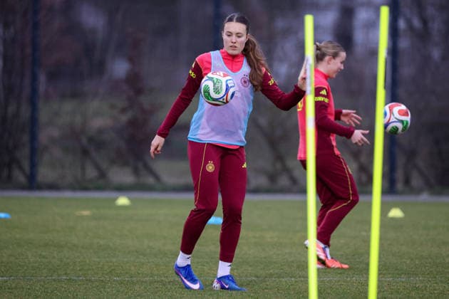 Frankfurt am Main, Deutschland 24. Februar 2026: Vorbereitung auf das Frauen WM-Qualifikationsspiel Deutschland vs. Slovenien - Training der U23 Fußballnationalmannschaft der Frauen Im Bild: Mara Alber (U23 Deutschland) Copyright: HMBxMedia MadeleinexFantini