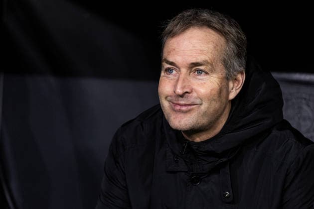 UEFA Champions League: Bayer 04 Leverkusen - Olympiacos FC; 24.02.2026 Kasper Hjulmand (Bayer 04 Leverkusen, Cheftrainer) UEFA Champions League: Bayer 04 Leverkusen - Olympiacos FC; BayArena, Leverkusen; 24.02.2026 Copyright: xBEAUTIFULxSPORTS Buriakovx
