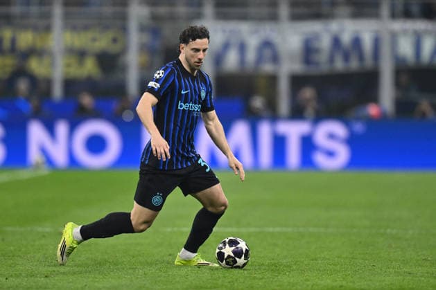 CALCIO - UEFA Champions League - Inter - FC Internazionale vs FK Bodo Glimt Carlos Augusto of F.C. Inter is in action during the UEFA Champions League 2025 26 League Knockout Play-off Second Leg match between F.C. Inter and FK Bodo Glimt at the San Siro Stadium on February 24, 2026 in Milan, Italy. Milan Italy  Copyright: xIPAxSport ABACAx