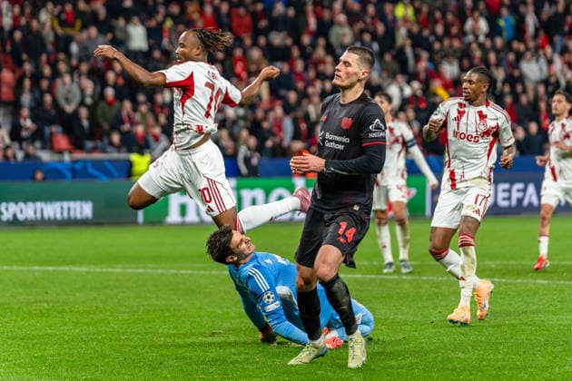 UEFA Champions League 2025 2026 Bayer 04 Leverkusen vs. Olympiakos Piräus, Play-Offs Rückrunde, Dienstag, 23.02.2026 BayArena (Nordrhein-Westfalen, Deutschland) Konstantinos Tzolakis (Olympiakos Piräus, 88) Gelson Martins (Olympiakos Piräus, 10) Patrik Schick ( 14) Copyright: xCelinaxLeiersx