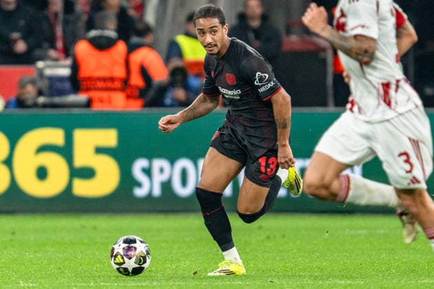 UEFA Champions League 2025 2026 Bayer 04 Leverkusen vs. Olympiakos Piräus, Play-Offs Rückrunde, Dienstag, 23.02.2026 BayArena (Nordrhein-Westfalen, Deutschland) Arthur ( 13) am Ball Copyright: xCelinaxLeiersx