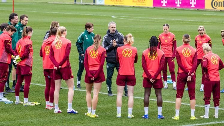 DFB Frauen Nationalmannschaft beim Training am DFB Campus in Frankfurt 25.02.26: Die DFB Frauen Nationalmannschaft trainiert auf dem DFB Campus in Frankfurt Frankfurt DFB Campus Hessen Deutschland