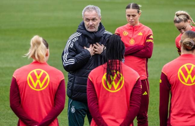 DFB Frauen Nationalmannschaft beim Training am DFB Campus in Frankfurt 25.02.26: Die DFB Frauen Nationalmannschaft trainiert auf dem DFB Campus in Frankfurt Frankfurt DFB Campus Hessen Deutschland