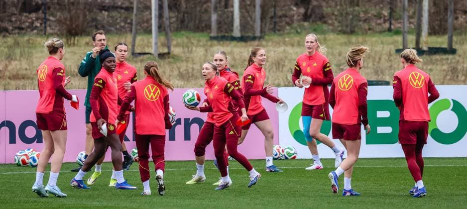 DFB Frauen Nationalmannschaft beim Training am DFB Campus in Frankfurt 25.02.26: Die DFB Frauen Nationalmannschaft trainiert auf dem DFB Campus in Frankfurt Frankfurt DFB Campus Hessen Deutschland
