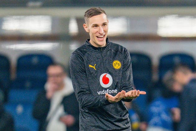 25.02.2026, Atalanta Bergamo vs. Borussia Dortmund, UEFA Champions League, Playoffs-Rückspiel Nico Schlotterbeck (Borussia Dortmund, 4) Regulations prohibit any use of photographs as image sequences and or quasi video Copyright: xBahhoxKarax