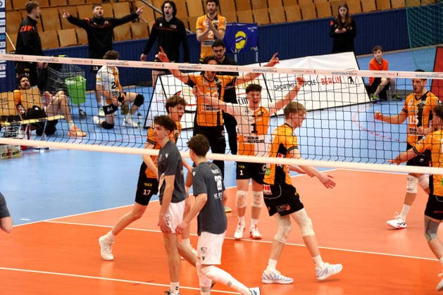 DEU, DVV, 1.VBL, BR Volleys vs. VCO Olympia, 25.02.2026, Hohenschoenhausen, Berlin, DEU, DVV, 1.VBL, BR Volleys vs. VCO Olympia, im Bild BR Volleys-Spielerkreis,
