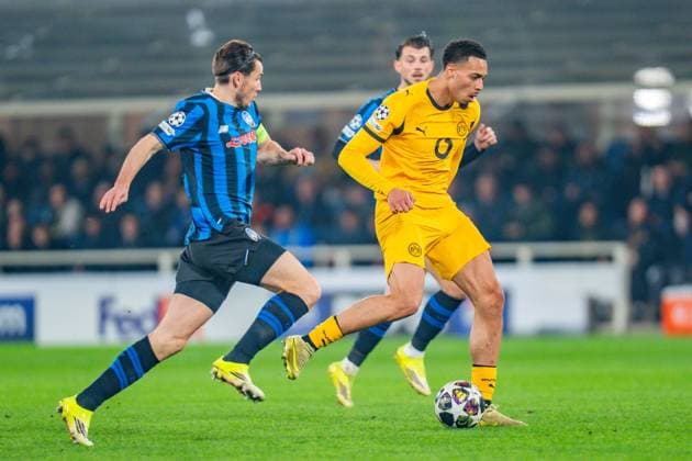 25.02.2026, Atalanta Bergamo vs. Borussia Dortmund, UEFA Champions League, Playoffs-Rückspiel Felix Nmecha (Borussia Dortmund, 8) Regulations prohibit any use of photographs as image sequences and or quasi video Copyright: xBahhoxKarax