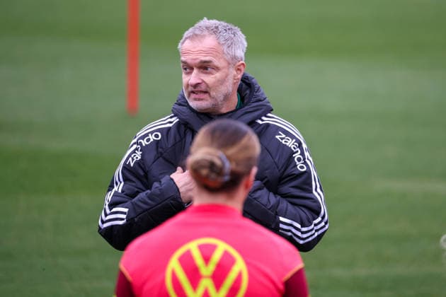 Frankfurt am Main, Deutschland 25. Februar 2026: Vorbereitung auf das Frauen WM-Qualifikationsspiel Deutschland vs. Slovenien - Training Im Bild: Bundestrainer Christian Wück Wueck (Deutschland) Copyright: HMBxMedia MadeleinexFantini