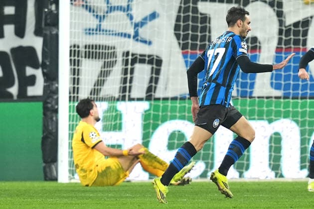 Atalanta™s Davide Zappacosta celebrates after scoring 2-0 during the Uefa Champions League soccer match between Atalanta and Borussia Dortmund at the New Balance Stadium in Bergamo , north Italy - Wednesday , February 25 , 2026. - Soccer .  Copyright: xSpada LaPressex