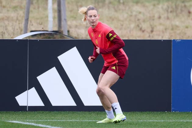 Frankfurt am Main, Deutschland 25. Februar 2026: Vorbereitung auf das Frauen WM-Qualifikationsspiel Deutschland vs. Slovenien - Training Im Bild: Sarai Linder (Deutschland) Copyright: HMBxMedia MadeleinexFantini