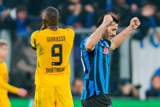 25.02.2026, Atalanta Bergamo vs. Borussia Dortmund, UEFA Champions League, Playoffs-Rückspiel Tor zum 2:0 durch Davide Zappacosta (Atalanta Bergamo) Sead Kolasinac (Atalanta Bergamo) Serhou Guirassy (Borussia Dortmund, 9) Regulations prohibit any use of photographs as image sequences and or quasi video Copyright: xBahhoxKarax
