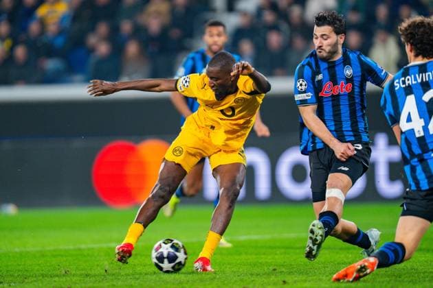 25.02.2026, Atalanta Bergamo vs. Borussia Dortmund, UEFA Champions League, Playoffs-Rückspiel Serhou Guirassy (Borussia Dortmund, 9) Regulations prohibit any use of photographs as image sequences and or quasi video Copyright: xBahhoxKarax